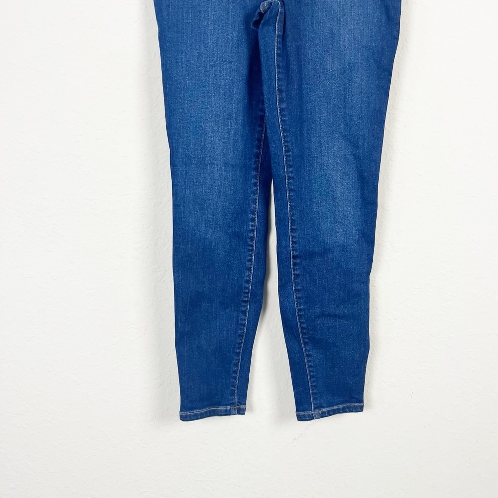 Spanx Ankle Length Skinny Jeans Size Small - Picture 3 of 7